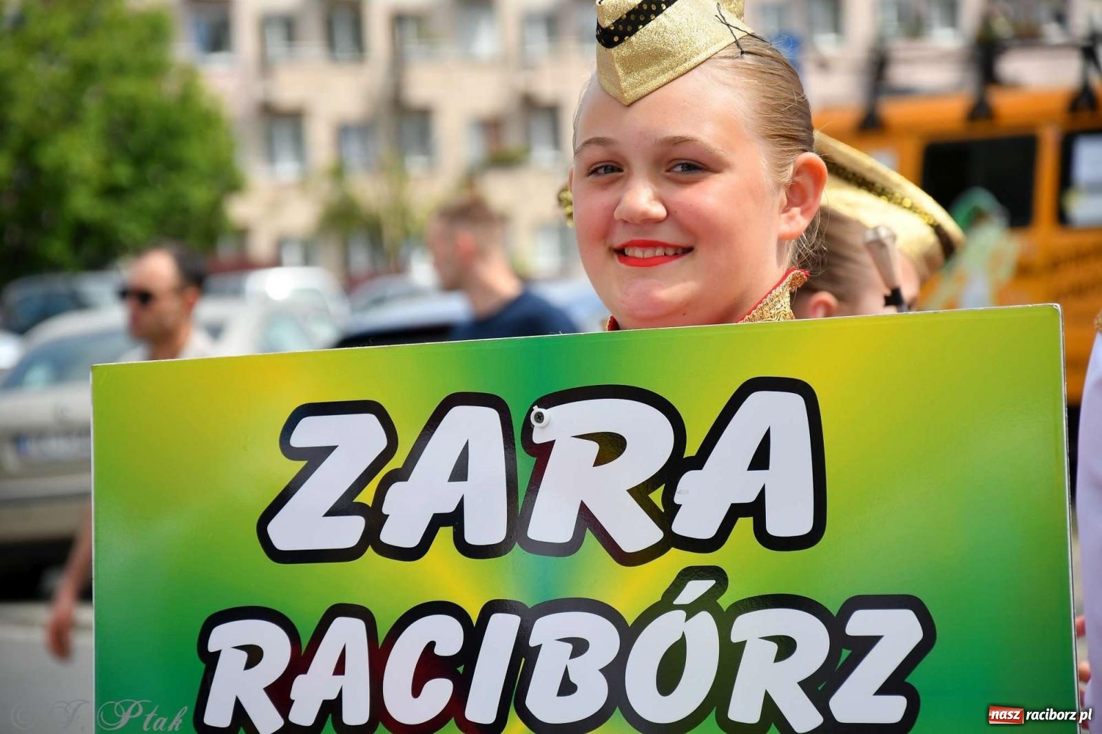 Zdjęcie w galerii na portalu naszraciborz.pl: Międzynarodowe święto folkloru na raciborskim zamku wiadomości z regionu