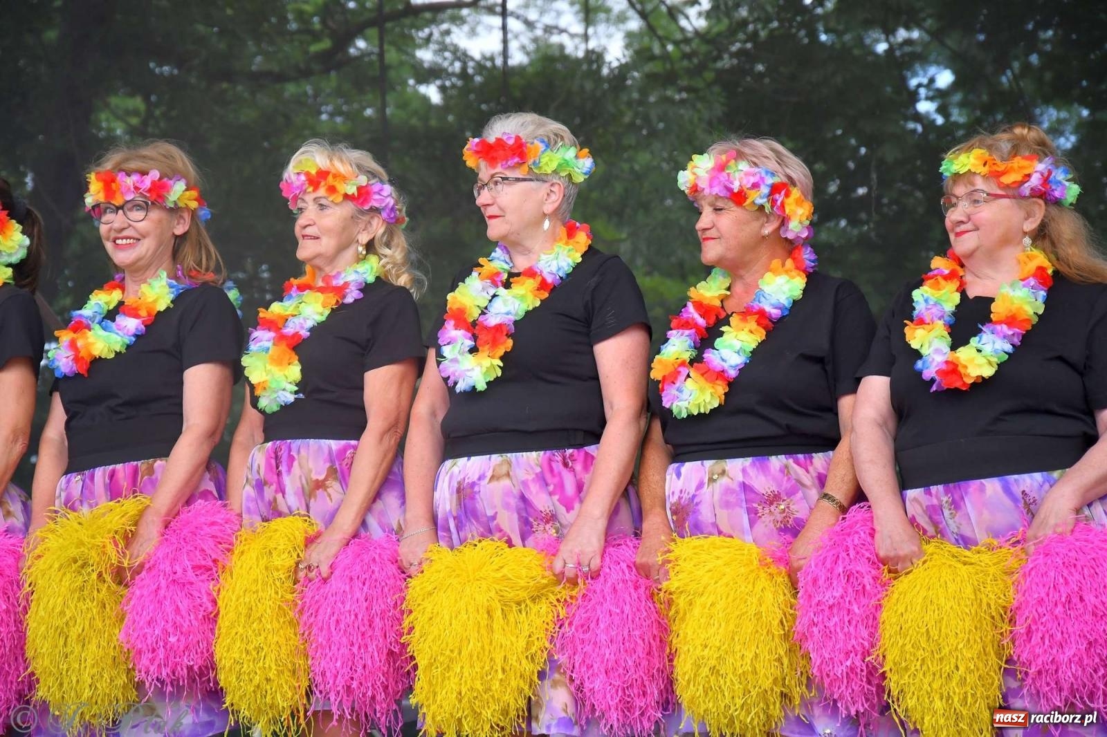 Zdjęcie w galerii na portalu naszraciborz.pl: Międzynarodowe święto folkloru na raciborskim zamku wiadomości z regionu