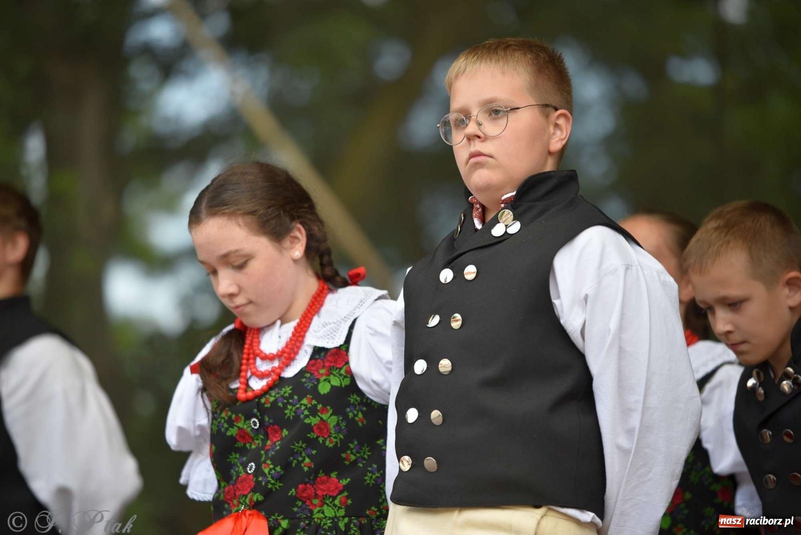 Zdjęcie w galerii na portalu naszraciborz.pl: Międzynarodowe święto folkloru na raciborskim zamku wiadomości z regionu