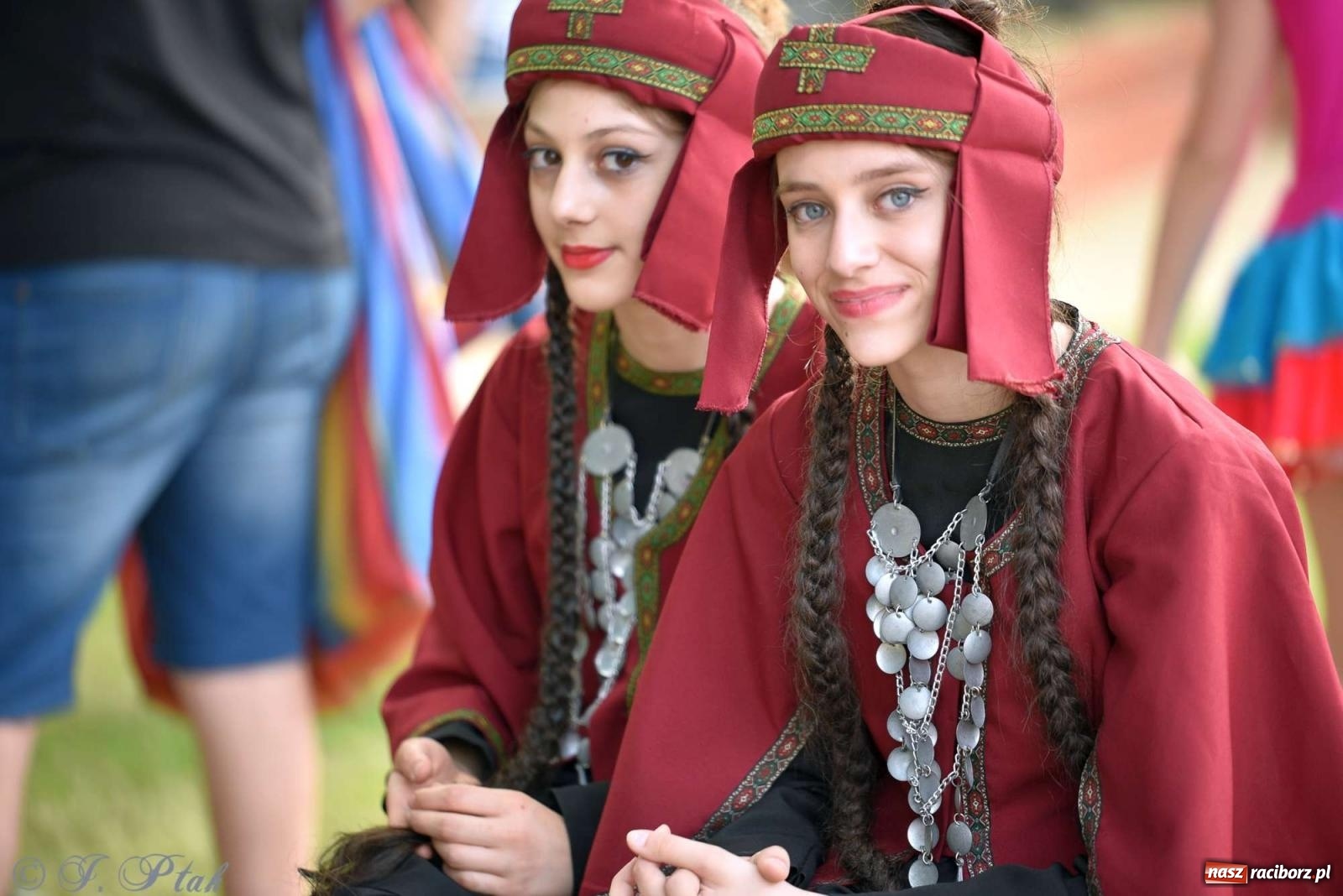 Zdjęcie w galerii na portalu naszraciborz.pl: Międzynarodowe święto folkloru na raciborskim zamku wiadomości z regionu