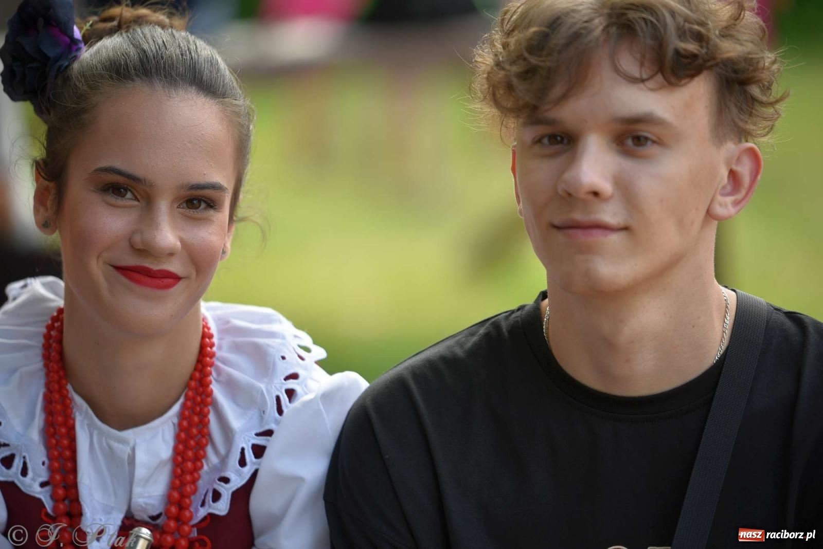 Zdjęcie w galerii na portalu naszraciborz.pl: Międzynarodowe święto folkloru na raciborskim zamku wiadomości z regionu