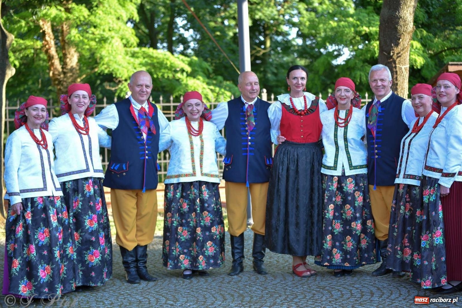 Zdjęcie w galerii na portalu naszraciborz.pl: Międzynarodowe święto folkloru na raciborskim zamku wiadomości z regionu
