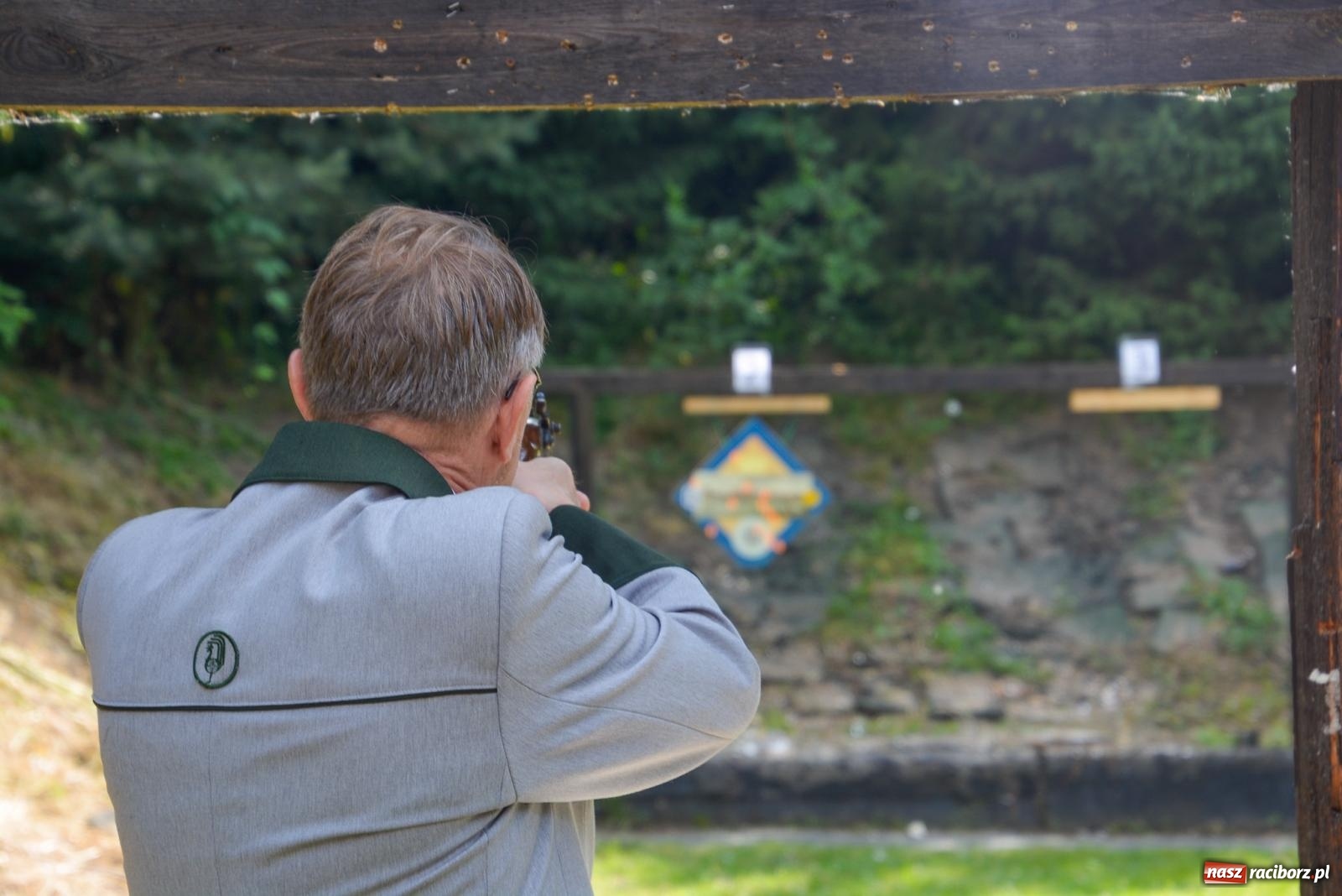 Zdjęcie w galerii na portalu naszraciborz.pl: Strzelanie królewskie. Zbigniew Woźniak królem brackim AD 2023 wiadomości z regionu