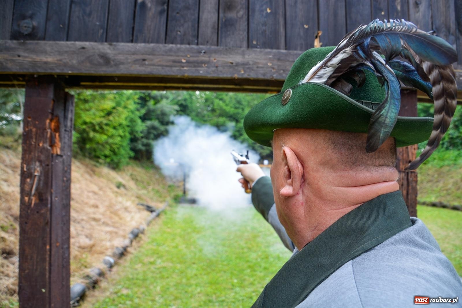 Zdjęcie w galerii na portalu naszraciborz.pl: Strzelanie królewskie. Zbigniew Woźniak królem brackim AD 2023 wiadomości z regionu