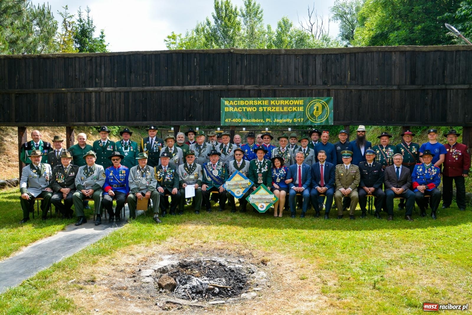 Zdjęcie w galerii na portalu naszraciborz.pl: Strzelanie królewskie. Zbigniew Woźniak królem brackim AD 2023 wiadomości z regionu