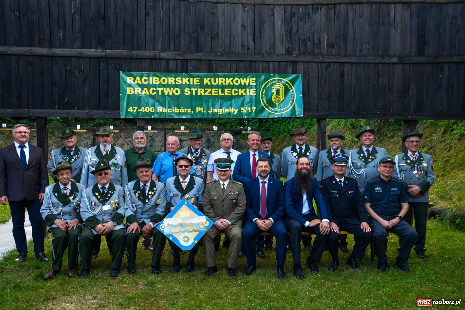 Zdjęcie w galerii na portalu naszraciborz.pl: Strzelanie królewskie. Zbigniew Woźniak królem brackim AD 2023 wiadomości z regionu