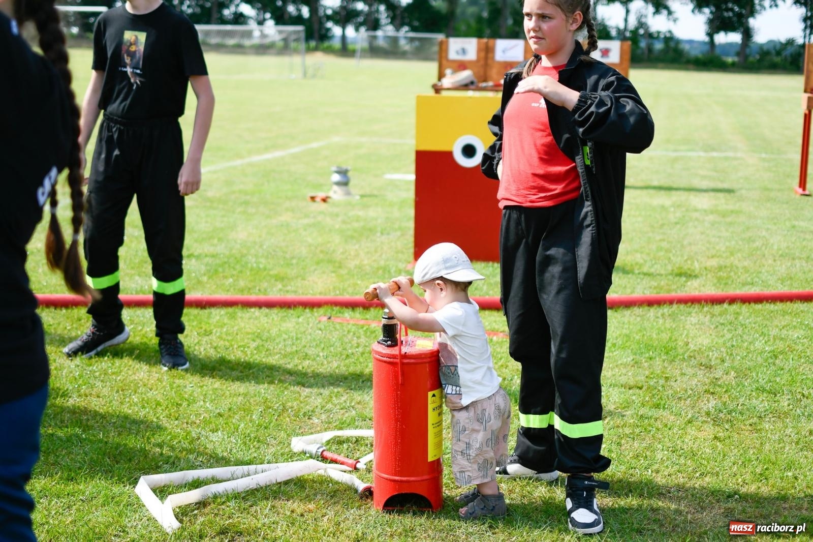 Zdjęcie w galerii na portalu naszraciborz.pl: Samborowice wzięły całe złoto. Gminne zawody sportowo-pożarnicze w Pietrowicach Wielkich [FOTO i WIDEO] wiadomości z regionu