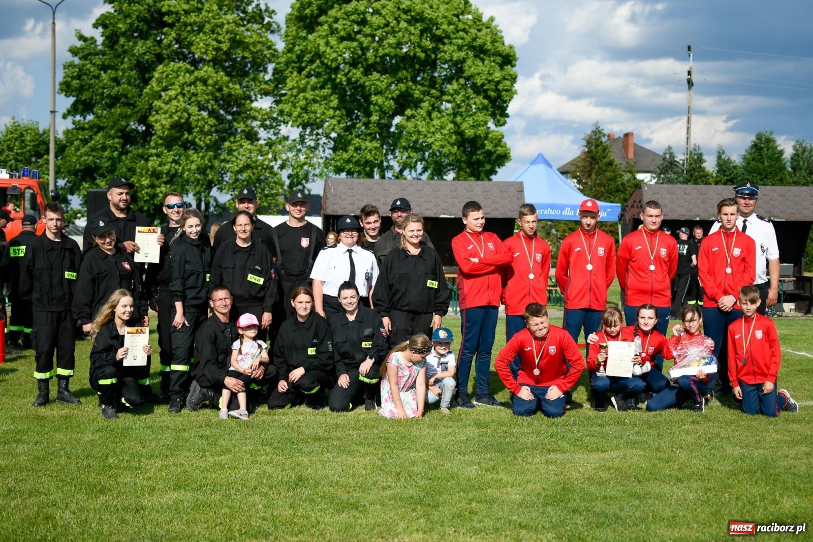 Zdjęcie w galerii na portalu naszraciborz.pl: Samborowice wzięły całe złoto. Gminne zawody sportowo-pożarnicze w Pietrowicach Wielkich [FOTO i WIDEO] wiadomości z regionu