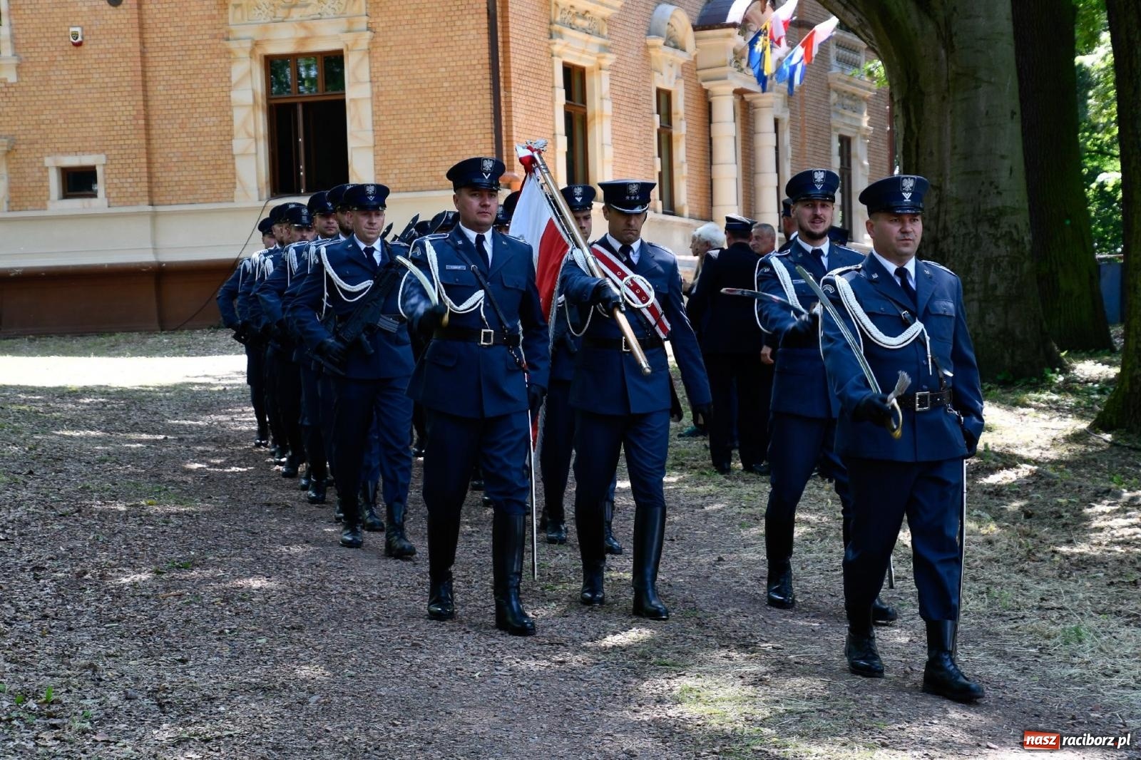 Zdjęcie w galerii na portalu naszraciborz.pl: Narodowy Dzień Powstań Śląskich. Tysiące ludzi na inscenizacji w Rzuchowie [FOTO i WIDEO] wiadomości z regionu