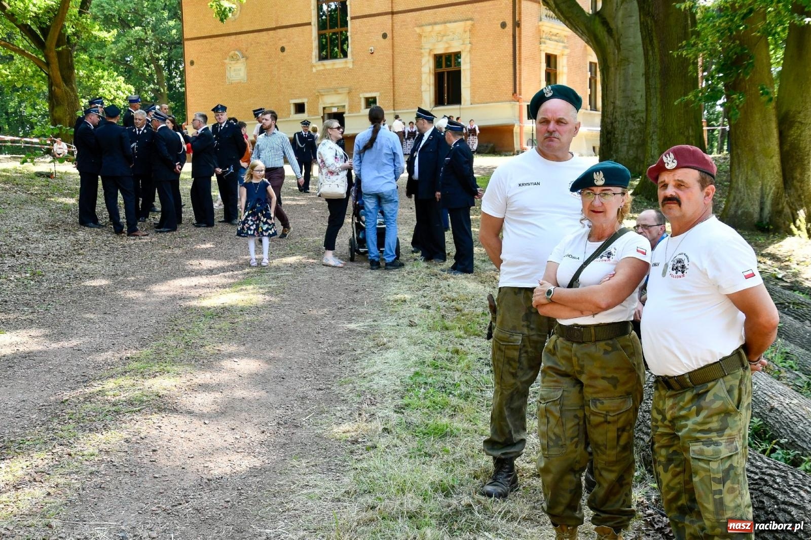 Zdjęcie w galerii na portalu naszraciborz.pl: Narodowy Dzień Powstań Śląskich. Tysiące ludzi na inscenizacji w Rzuchowie [FOTO i WIDEO] wiadomości z regionu