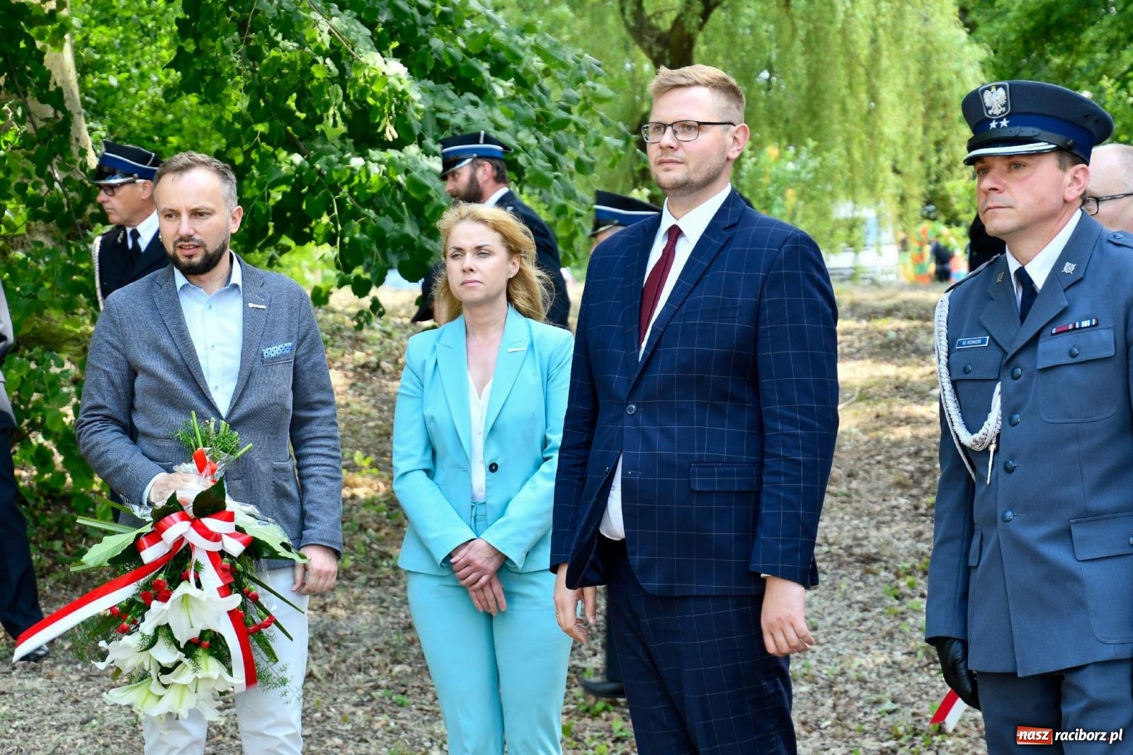 Zdjęcie w galerii na portalu naszraciborz.pl: Narodowy Dzień Powstań Śląskich. Tysiące ludzi na inscenizacji w Rzuchowie [FOTO i WIDEO] wiadomości z regionu