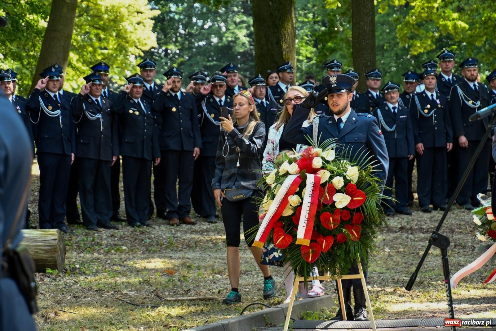 Zdjęcie w galerii na portalu naszraciborz.pl: Narodowy Dzień Powstań Śląskich. Tysiące ludzi na inscenizacji w Rzuchowie [FOTO i WIDEO] wiadomości z regionu