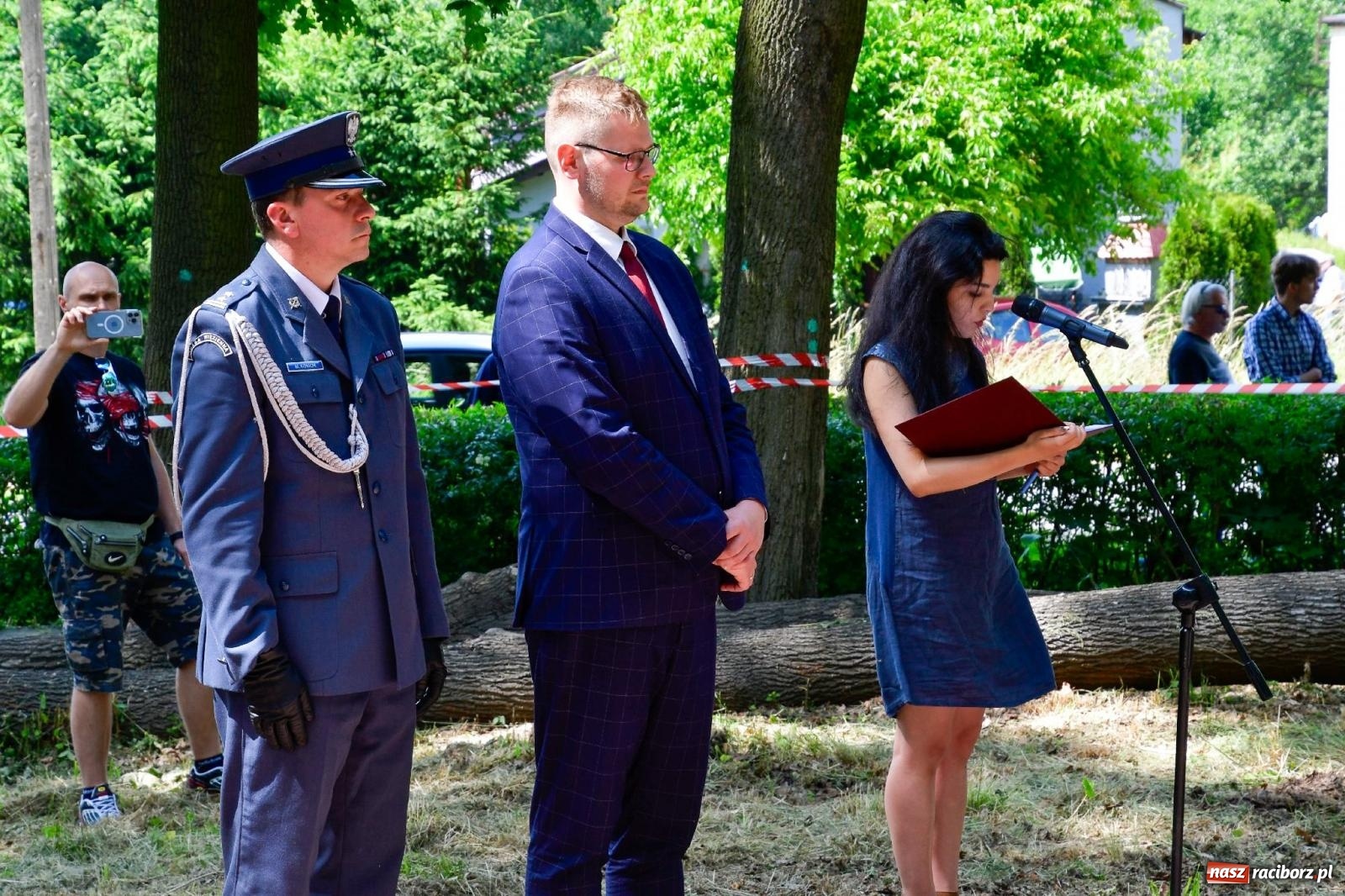 Zdjęcie w galerii na portalu naszraciborz.pl: Narodowy Dzień Powstań Śląskich. Tysiące ludzi na inscenizacji w Rzuchowie [FOTO i WIDEO] wiadomości z regionu