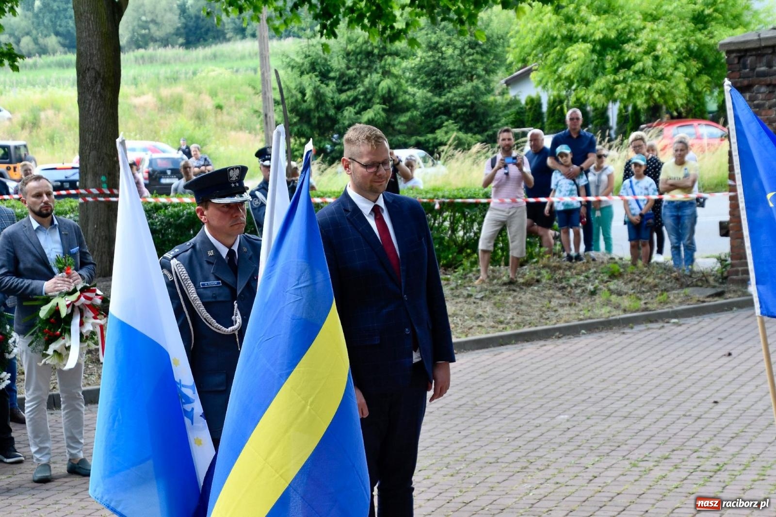 Zdjęcie w galerii na portalu naszraciborz.pl: Narodowy Dzień Powstań Śląskich. Tysiące ludzi na inscenizacji w Rzuchowie [FOTO i WIDEO] wiadomości z regionu