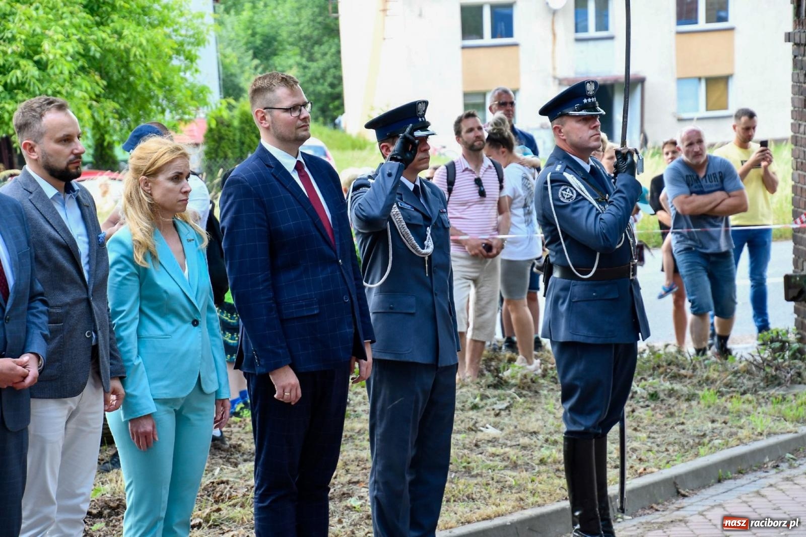 Zdjęcie w galerii na portalu naszraciborz.pl: Narodowy Dzień Powstań Śląskich. Tysiące ludzi na inscenizacji w Rzuchowie [FOTO i WIDEO] wiadomości z regionu