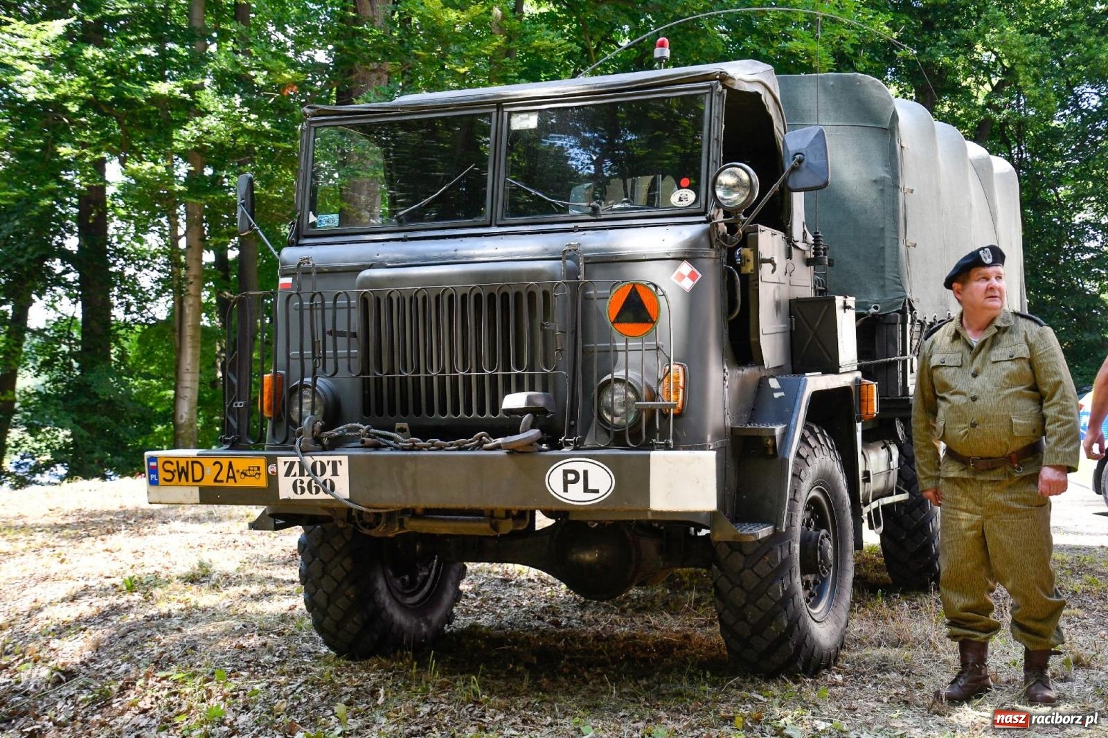 Zdjęcie w galerii na portalu naszraciborz.pl: Narodowy Dzień Powstań Śląskich. Tysiące ludzi na inscenizacji w Rzuchowie [FOTO i WIDEO] wiadomości z regionu