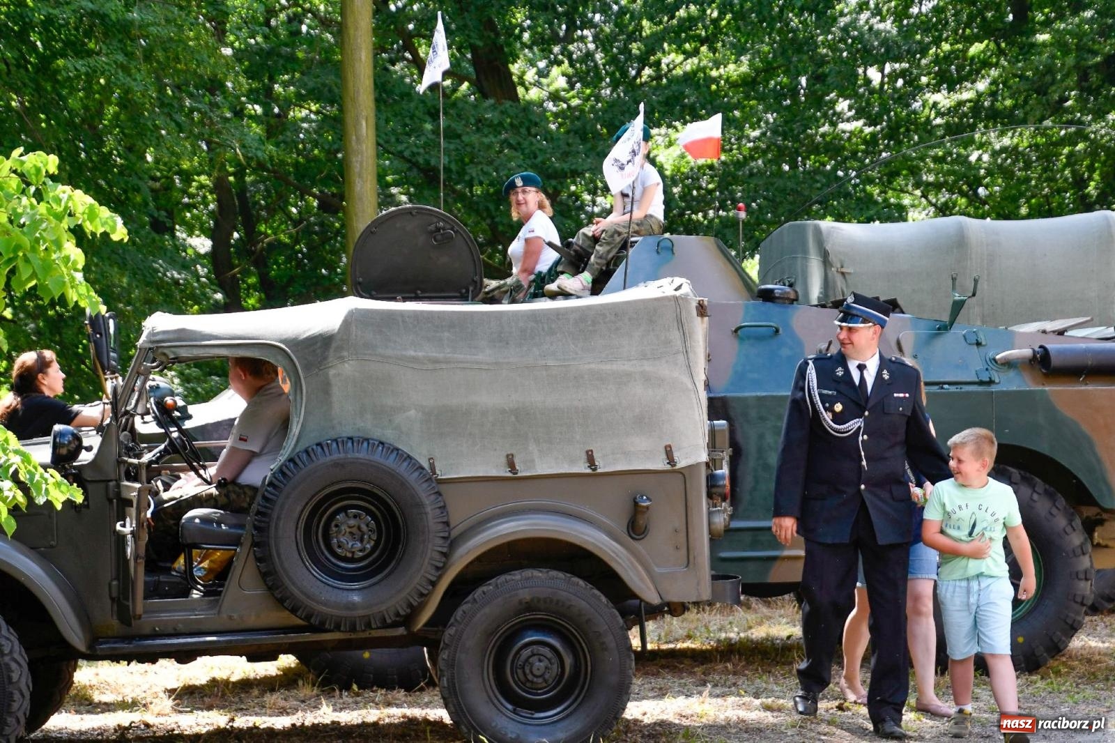 Zdjęcie w galerii na portalu naszraciborz.pl: Narodowy Dzień Powstań Śląskich. Tysiące ludzi na inscenizacji w Rzuchowie [FOTO i WIDEO] wiadomości z regionu