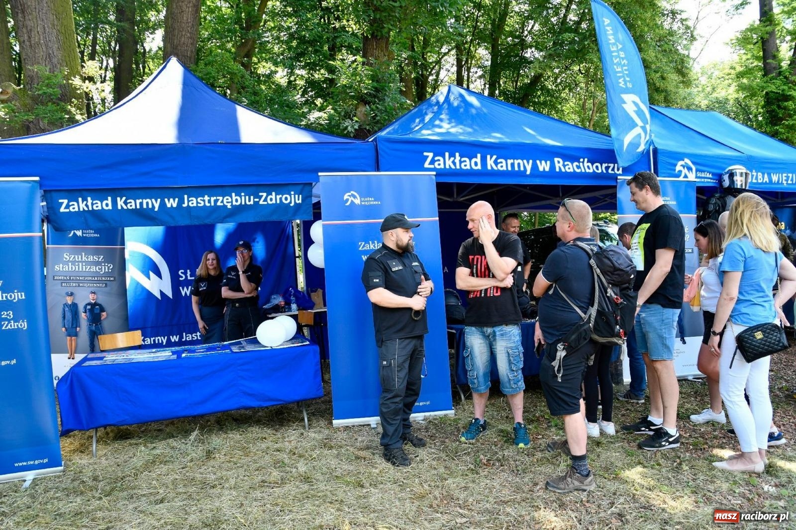 Zdjęcie w galerii na portalu naszraciborz.pl: Narodowy Dzień Powstań Śląskich. Tysiące ludzi na inscenizacji w Rzuchowie [FOTO i WIDEO] wiadomości z regionu