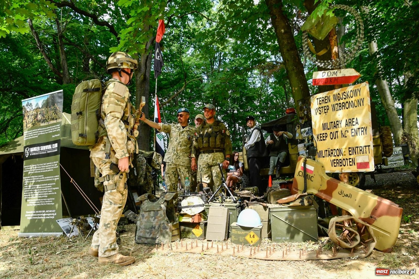 Zdjęcie w galerii na portalu naszraciborz.pl: Narodowy Dzień Powstań Śląskich. Tysiące ludzi na inscenizacji w Rzuchowie [FOTO i WIDEO] wiadomości z regionu