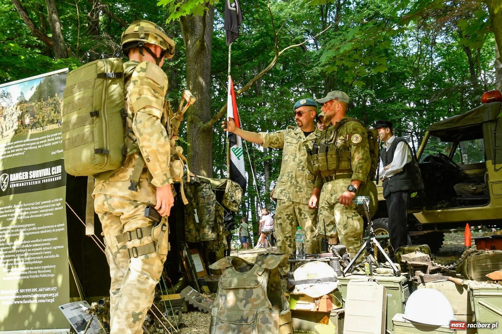 Zdjęcie w galerii na portalu naszraciborz.pl: Narodowy Dzień Powstań Śląskich. Tysiące ludzi na inscenizacji w Rzuchowie [FOTO i WIDEO] wiadomości z regionu