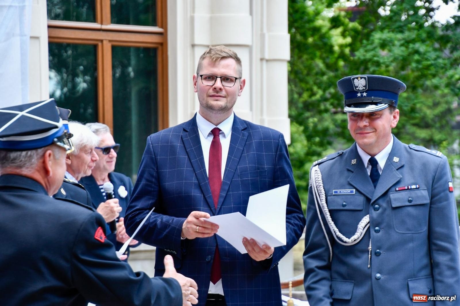 Zdjęcie w galerii na portalu naszraciborz.pl: Narodowy Dzień Powstań Śląskich. Tysiące ludzi na inscenizacji w Rzuchowie [FOTO i WIDEO] wiadomości z regionu