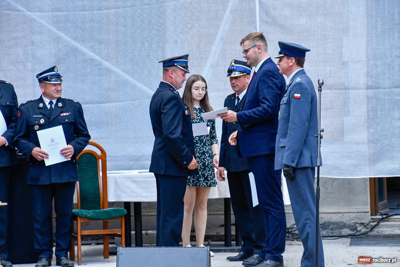 Zdjęcie w galerii na portalu naszraciborz.pl: Narodowy Dzień Powstań Śląskich. Tysiące ludzi na inscenizacji w Rzuchowie [FOTO i WIDEO] wiadomości z regionu