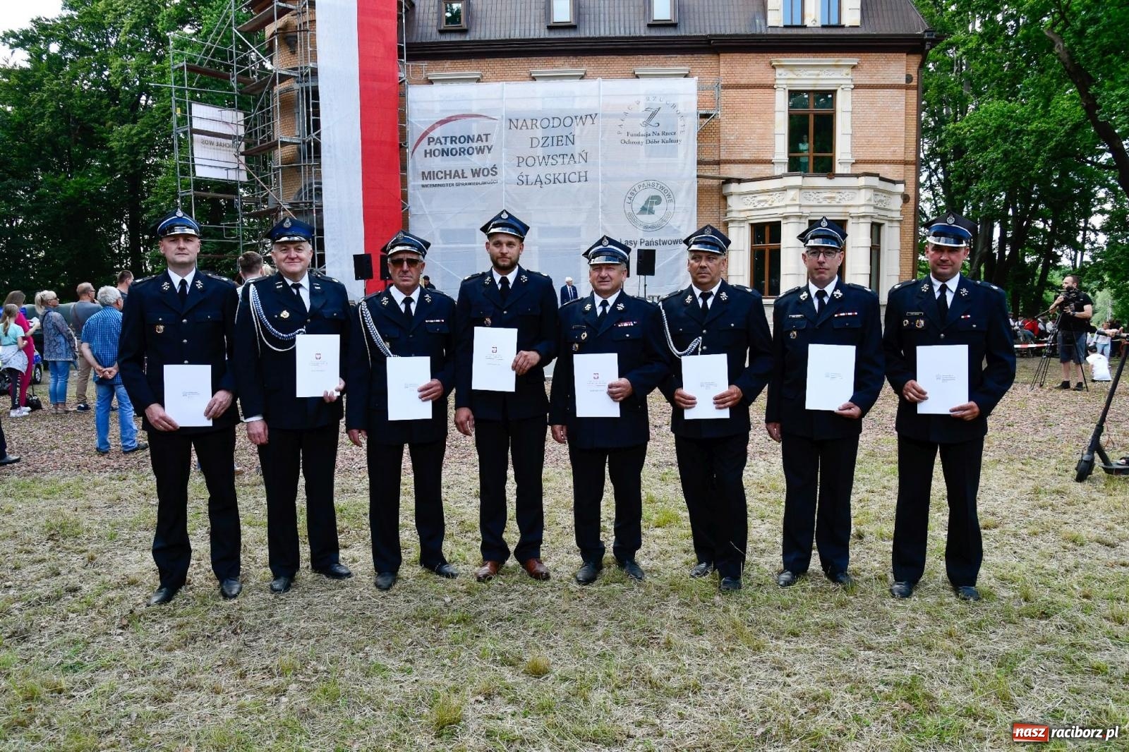 Zdjęcie w galerii na portalu naszraciborz.pl: Narodowy Dzień Powstań Śląskich. Tysiące ludzi na inscenizacji w Rzuchowie [FOTO i WIDEO] wiadomości z regionu