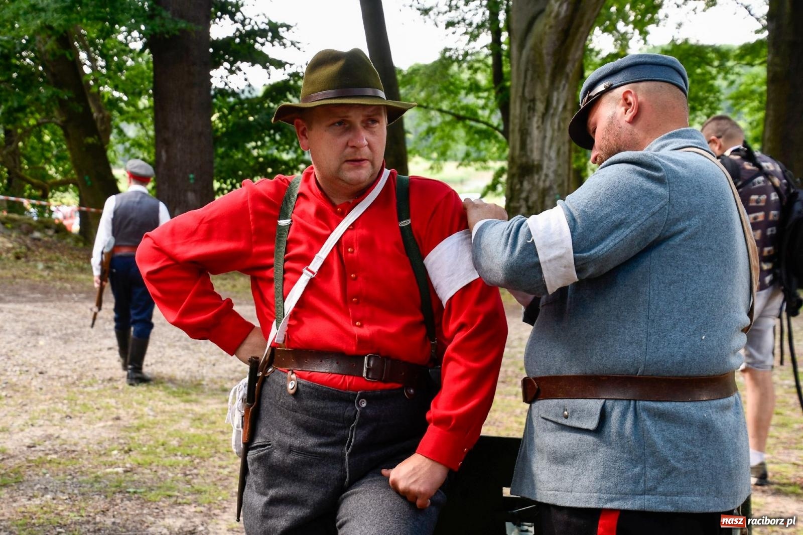 Zdjęcie w galerii na portalu naszraciborz.pl: Narodowy Dzień Powstań Śląskich. Tysiące ludzi na inscenizacji w Rzuchowie [FOTO i WIDEO] wiadomości z regionu