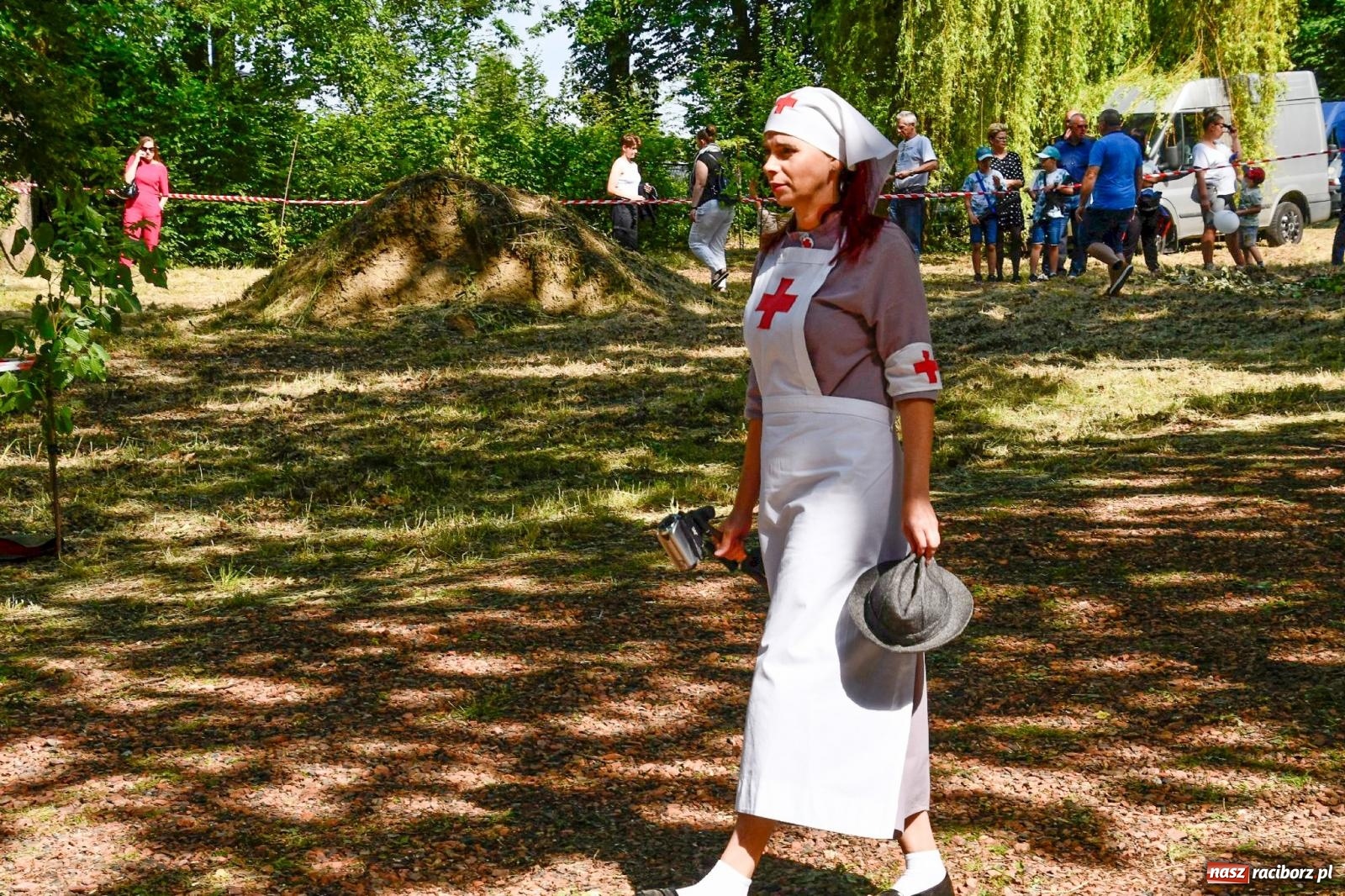 Zdjęcie w galerii na portalu naszraciborz.pl: Narodowy Dzień Powstań Śląskich. Tysiące ludzi na inscenizacji w Rzuchowie [FOTO i WIDEO] wiadomości z regionu