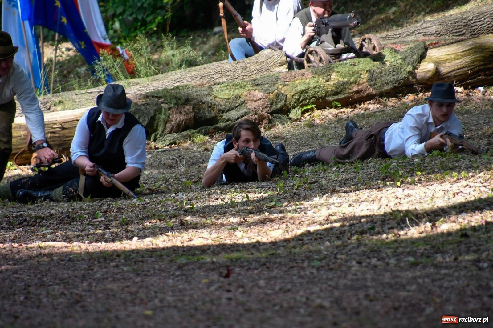 Zdjęcie w galerii na portalu naszraciborz.pl: Narodowy Dzień Powstań Śląskich. Tysiące ludzi na inscenizacji w Rzuchowie [FOTO i WIDEO] wiadomości z regionu