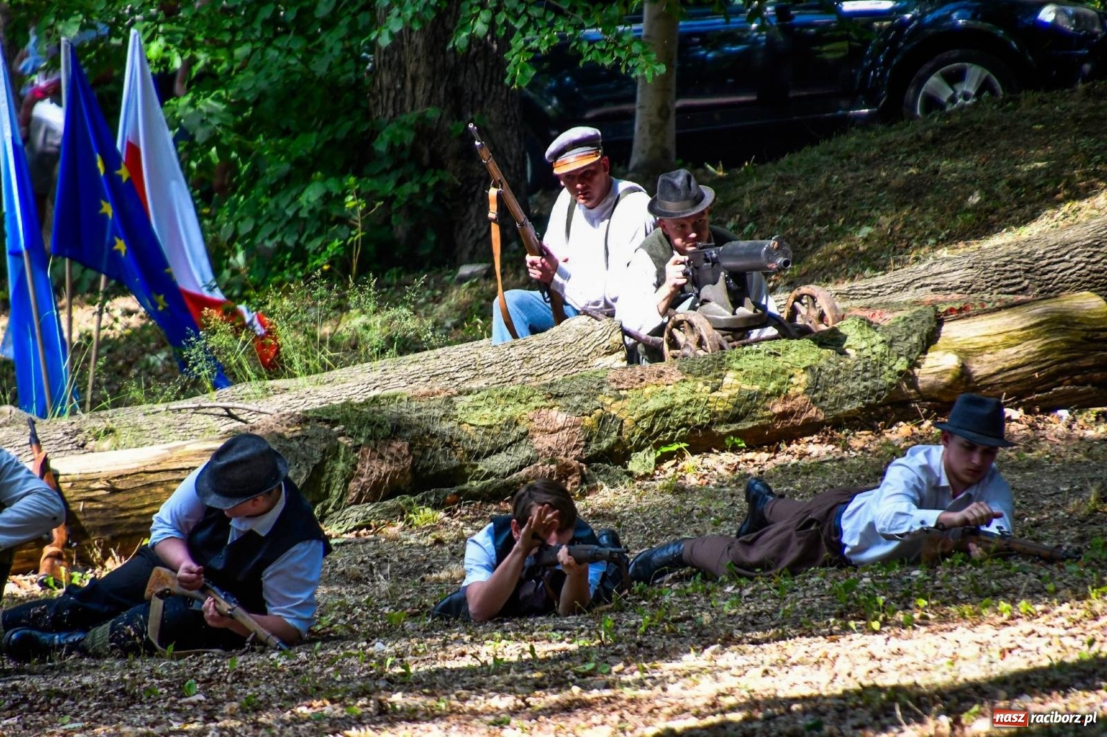 Zdjęcie w galerii na portalu naszraciborz.pl: Narodowy Dzień Powstań Śląskich. Tysiące ludzi na inscenizacji w Rzuchowie [FOTO i WIDEO] wiadomości z regionu