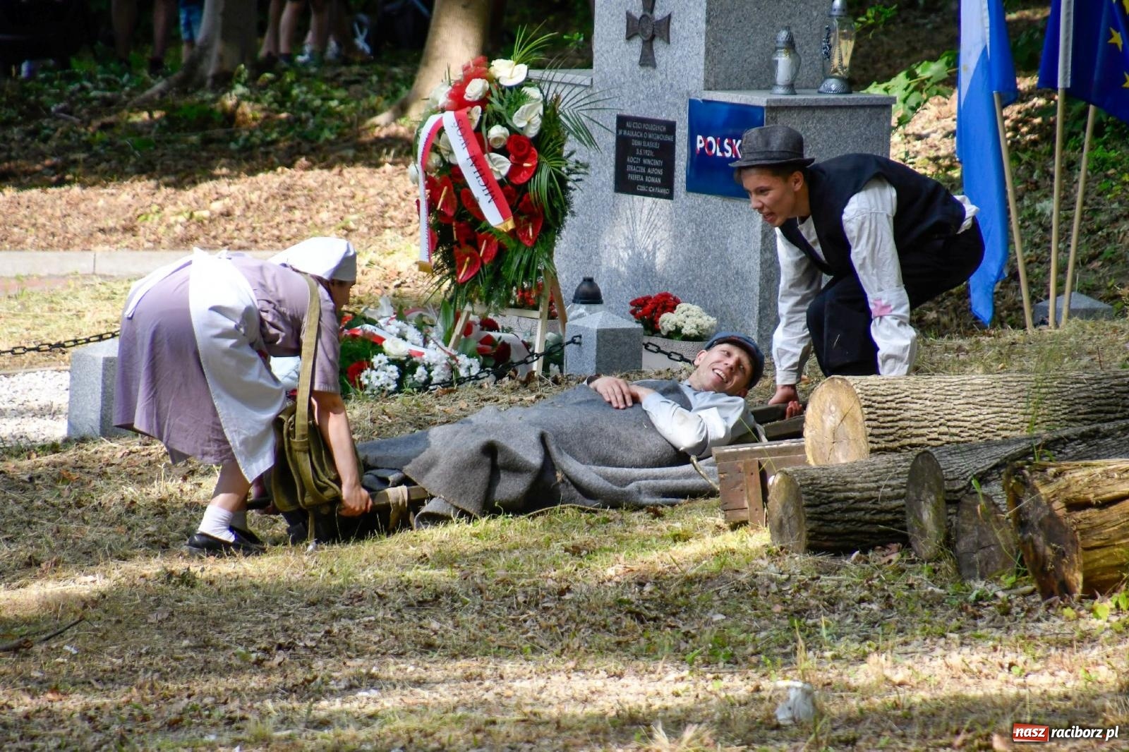 Zdjęcie w galerii na portalu naszraciborz.pl: Narodowy Dzień Powstań Śląskich. Tysiące ludzi na inscenizacji w Rzuchowie [FOTO i WIDEO] wiadomości z regionu