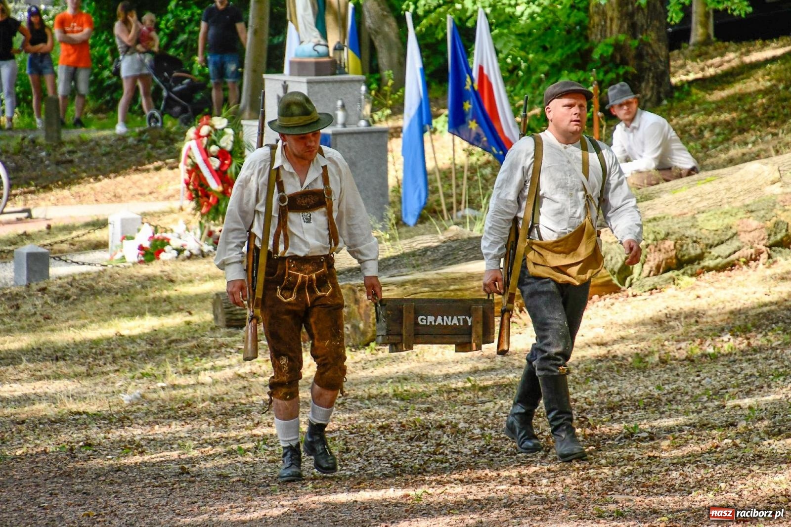 Zdjęcie w galerii na portalu naszraciborz.pl: Narodowy Dzień Powstań Śląskich. Tysiące ludzi na inscenizacji w Rzuchowie [FOTO i WIDEO] wiadomości z regionu