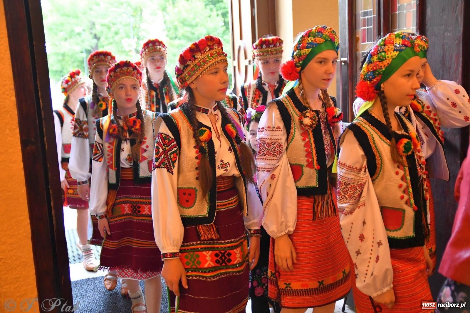 Zdjęcie w galerii na portalu naszraciborz.pl: Niecodzienny widok na odpuście w okrąglaku [FOTO i WIDEO] wiadomości z regionu