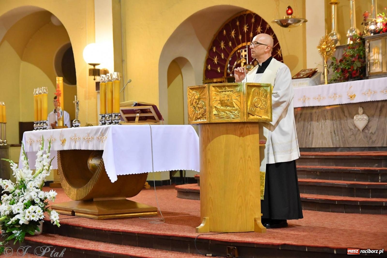 Zdjęcie w galerii na portalu naszraciborz.pl: Niecodzienny widok na odpuście w okrąglaku [FOTO i WIDEO] wiadomości z regionu