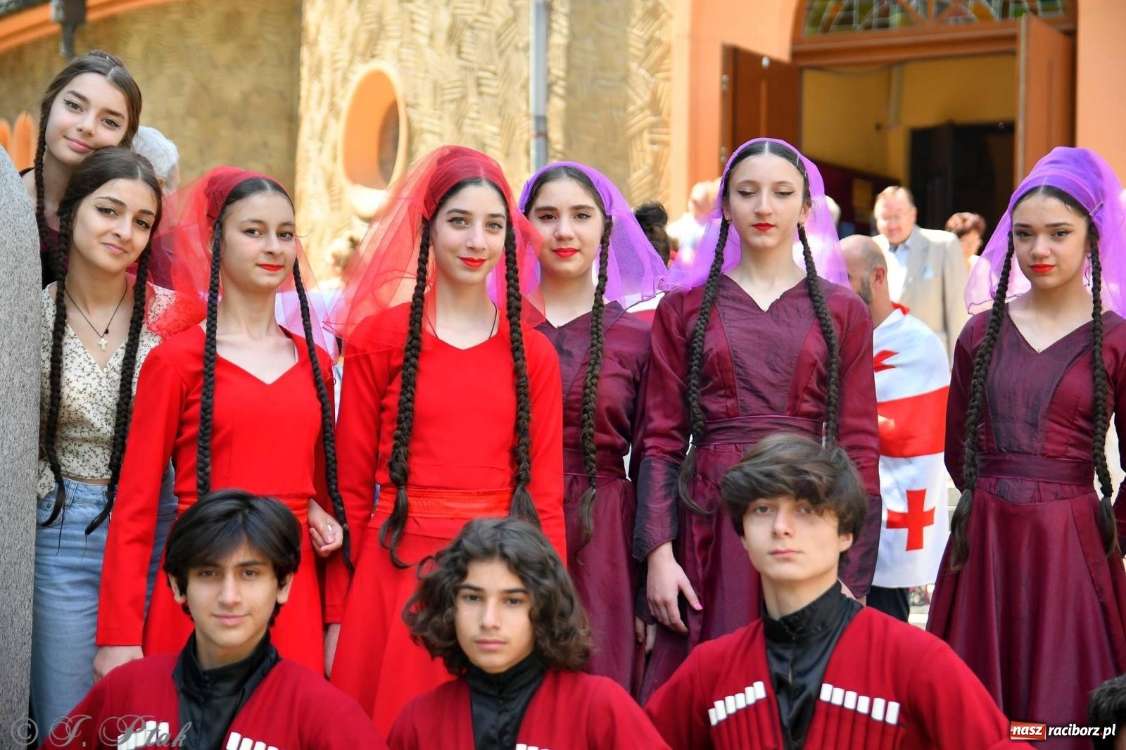 Zdjęcie w galerii na portalu naszraciborz.pl: Niecodzienny widok na odpuście w okrąglaku [FOTO i WIDEO] wiadomości z regionu