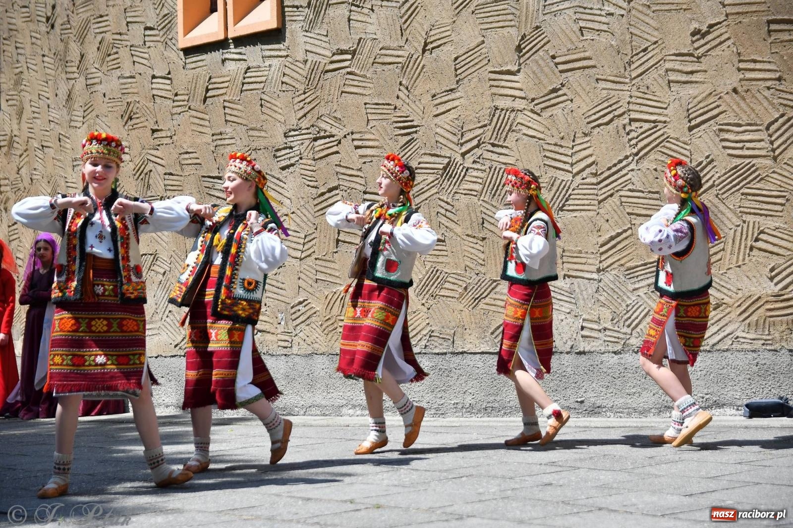 Zdjęcie w galerii na portalu naszraciborz.pl: Niecodzienny widok na odpuście w okrąglaku [FOTO i WIDEO] wiadomości z regionu