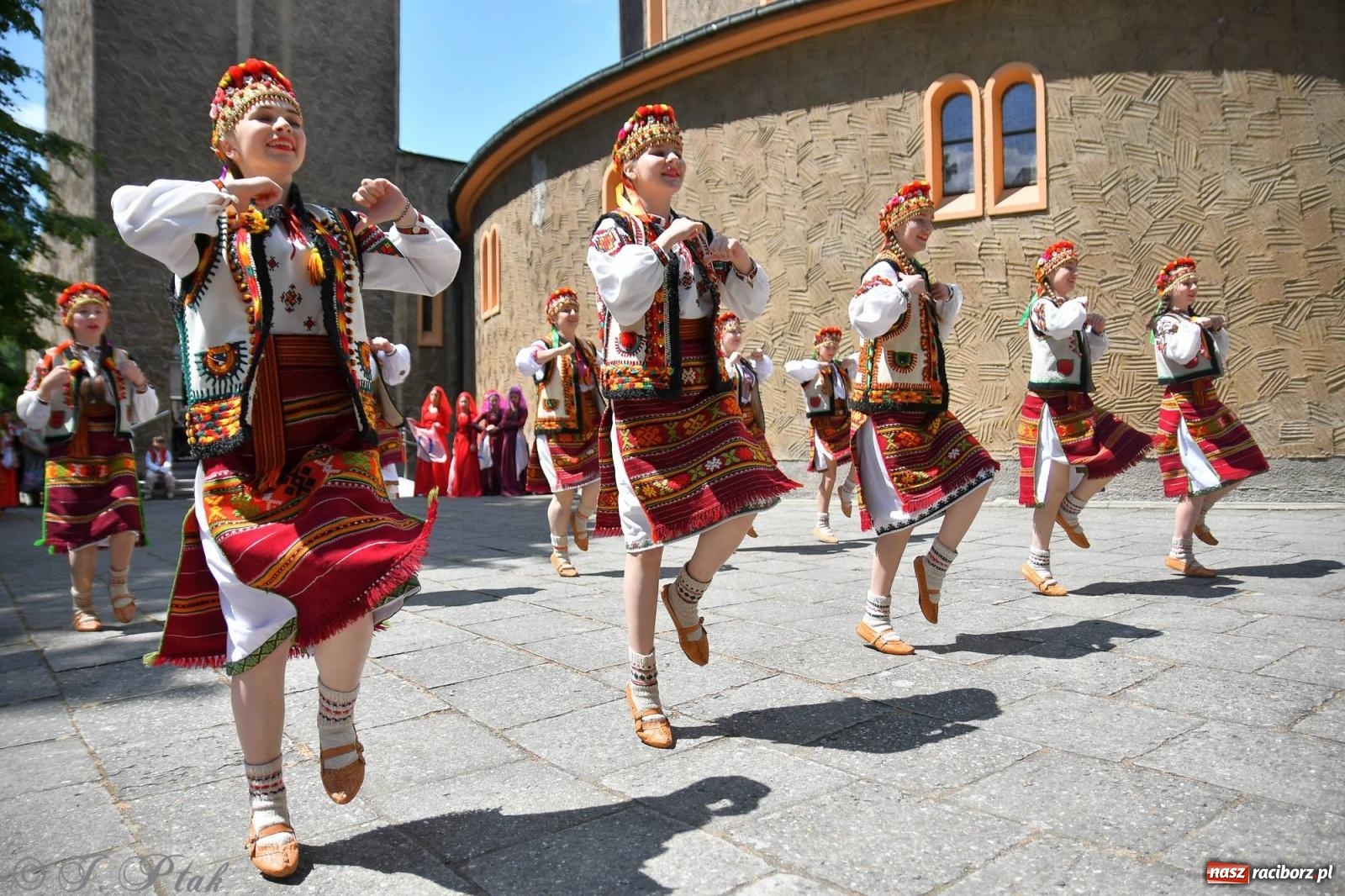 Zdjęcie w galerii na portalu naszraciborz.pl: Niecodzienny widok na odpuście w okrąglaku [FOTO i WIDEO] wiadomości z regionu