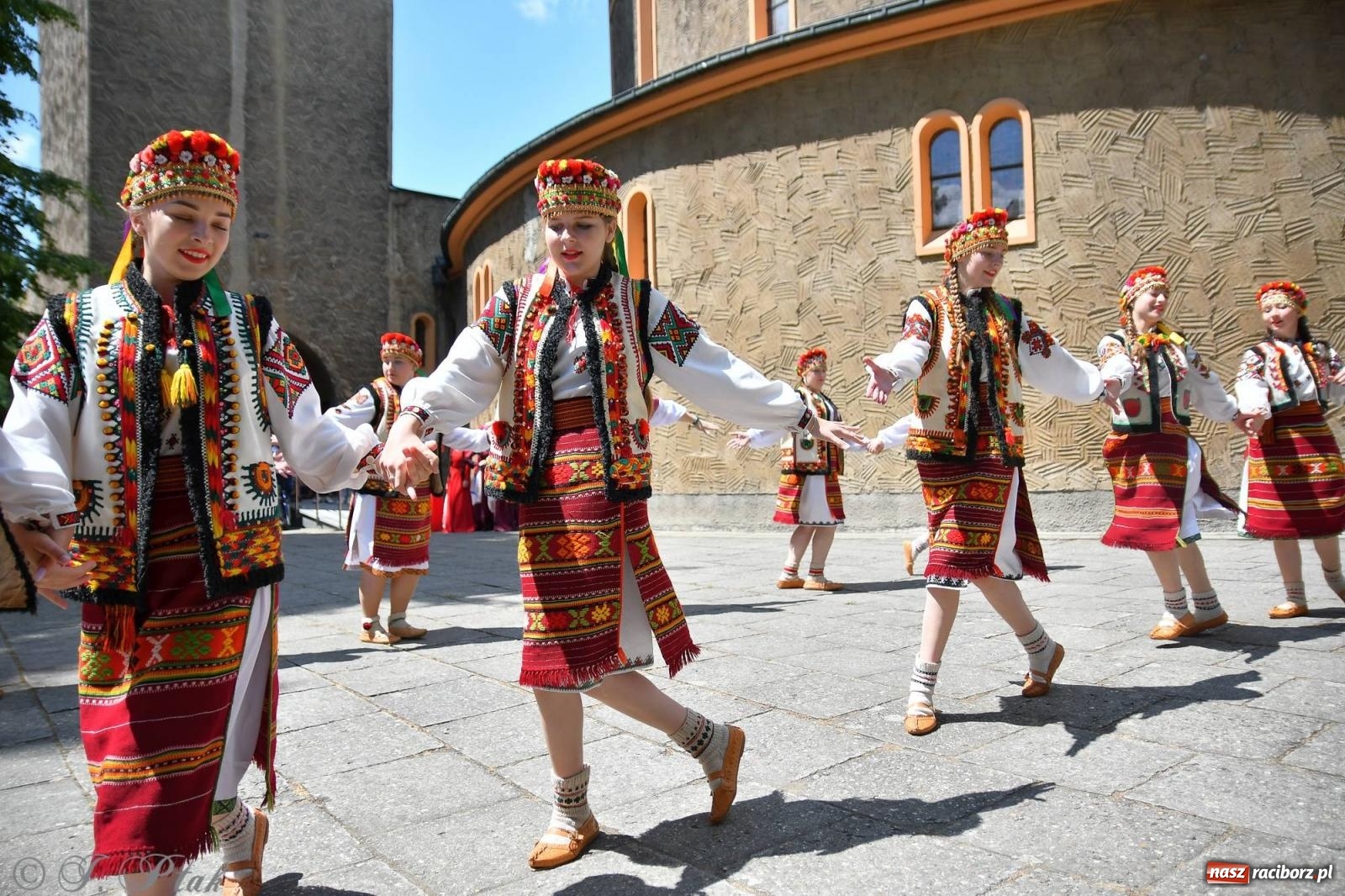 Zdjęcie w galerii na portalu naszraciborz.pl: Niecodzienny widok na odpuście w okrąglaku [FOTO i WIDEO] wiadomości z regionu