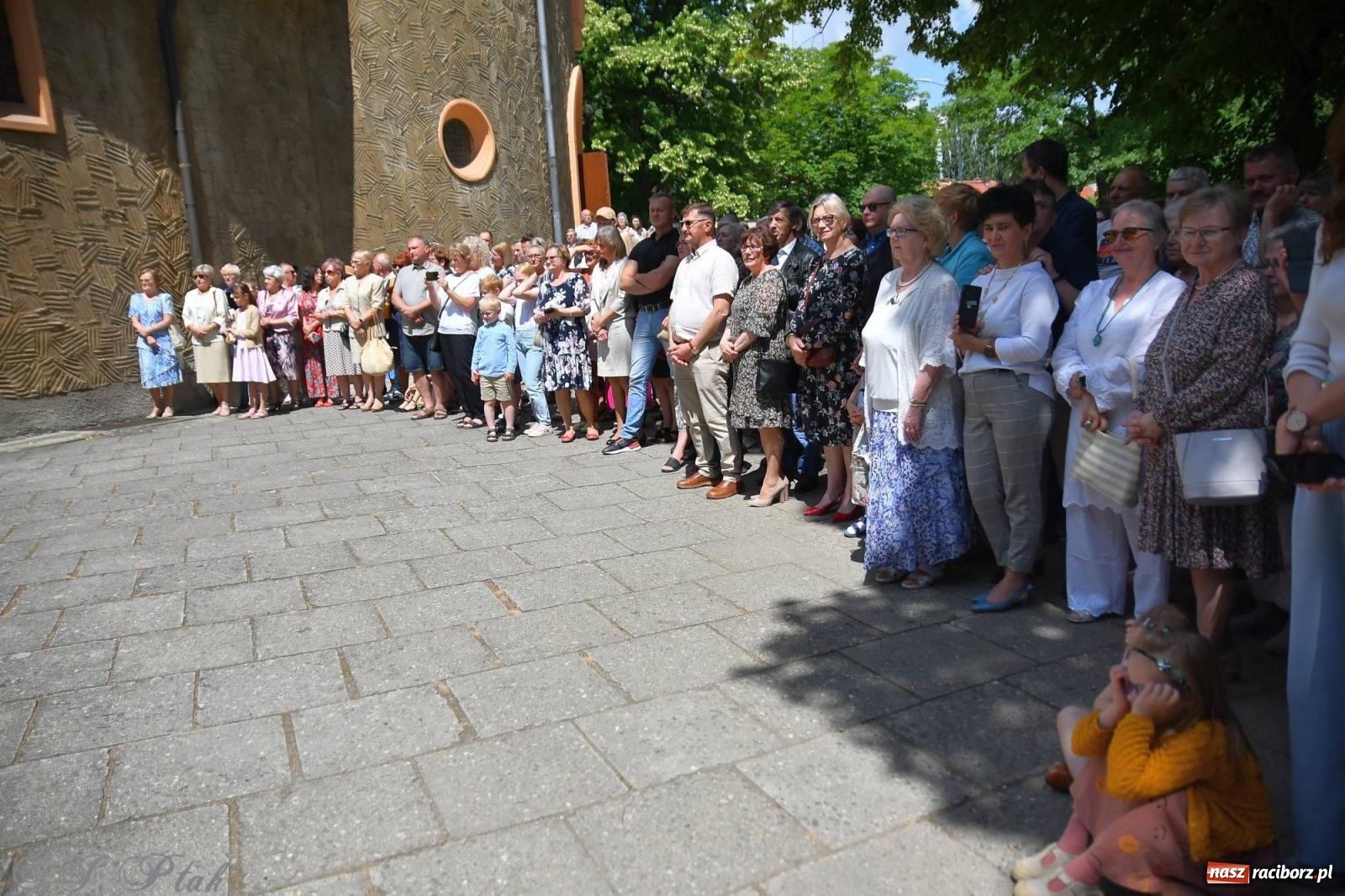 Zdjęcie w galerii na portalu naszraciborz.pl: Niecodzienny widok na odpuście w okrąglaku [FOTO i WIDEO] wiadomości z regionu