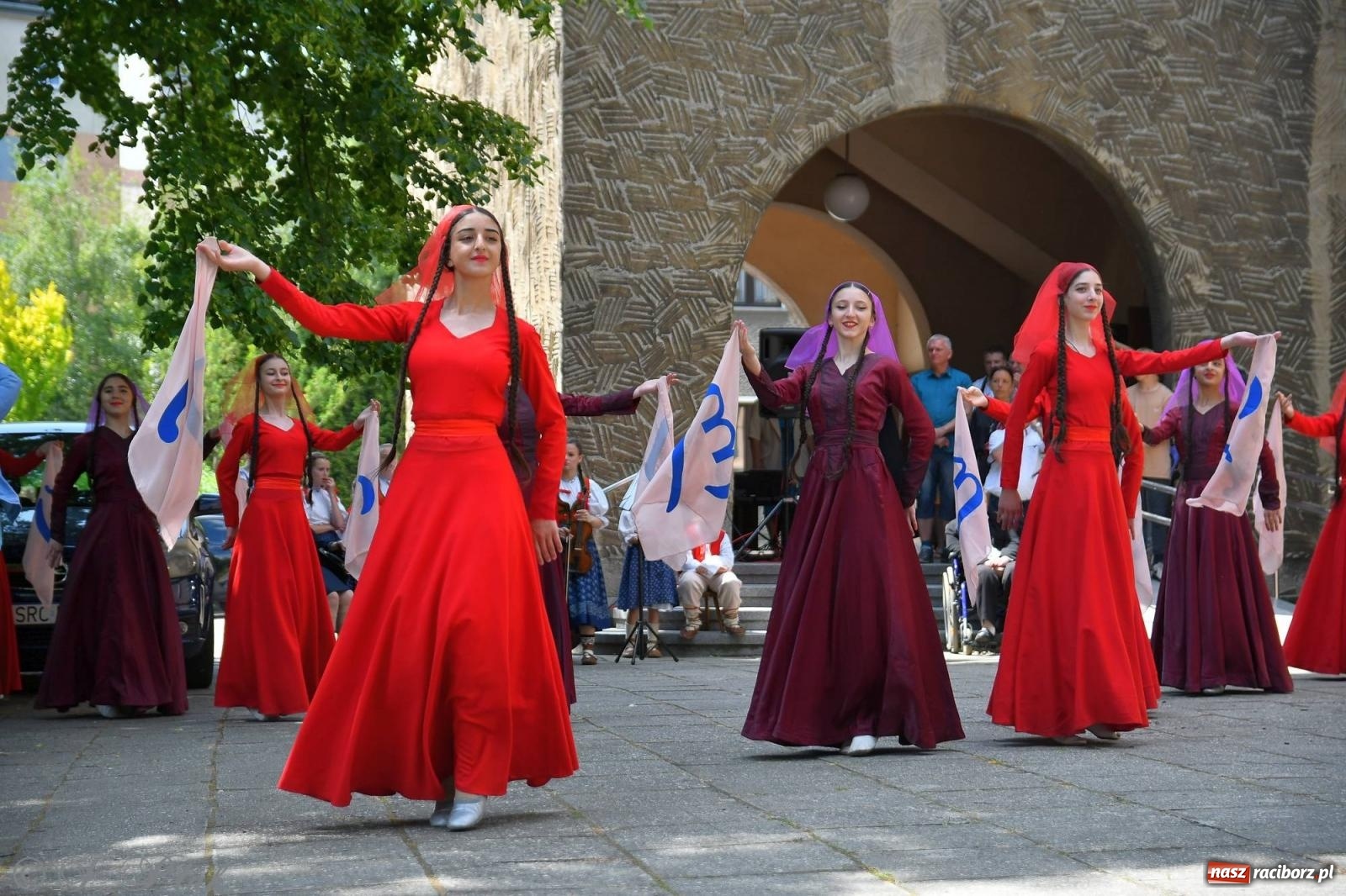 Zdjęcie w galerii na portalu naszraciborz.pl: Niecodzienny widok na odpuście w okrąglaku [FOTO i WIDEO] wiadomości z regionu