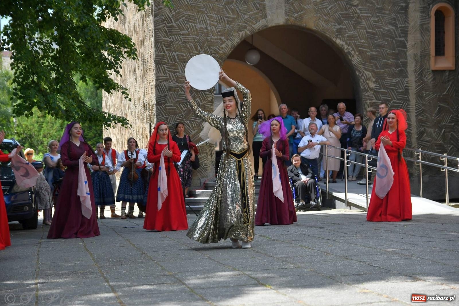 Zdjęcie w galerii na portalu naszraciborz.pl: Niecodzienny widok na odpuście w okrąglaku [FOTO i WIDEO] wiadomości z regionu