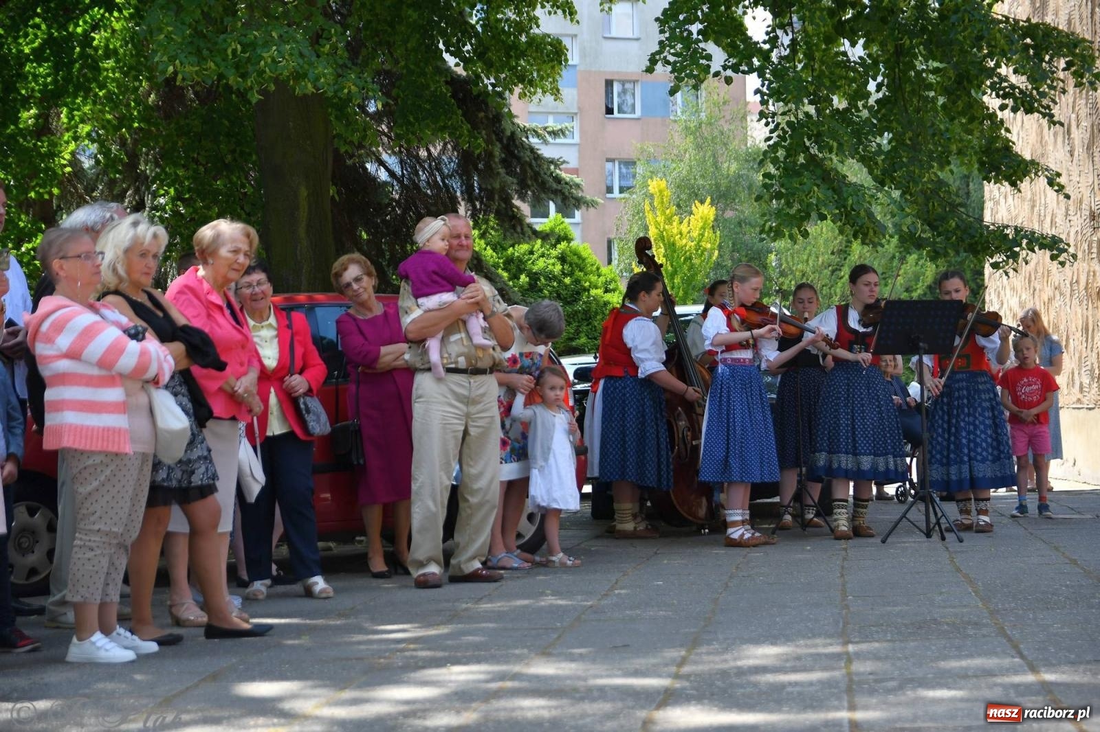 Zdjęcie w galerii na portalu naszraciborz.pl: Niecodzienny widok na odpuście w okrąglaku [FOTO i WIDEO] wiadomości z regionu