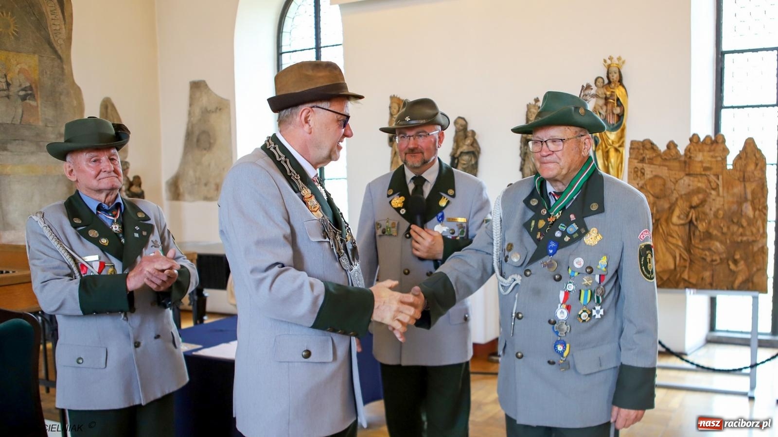 Zdjęcie w galerii na portalu naszraciborz.pl: Król Zbigniew będzie przez rok władał Raciborzem wiadomości z regionu