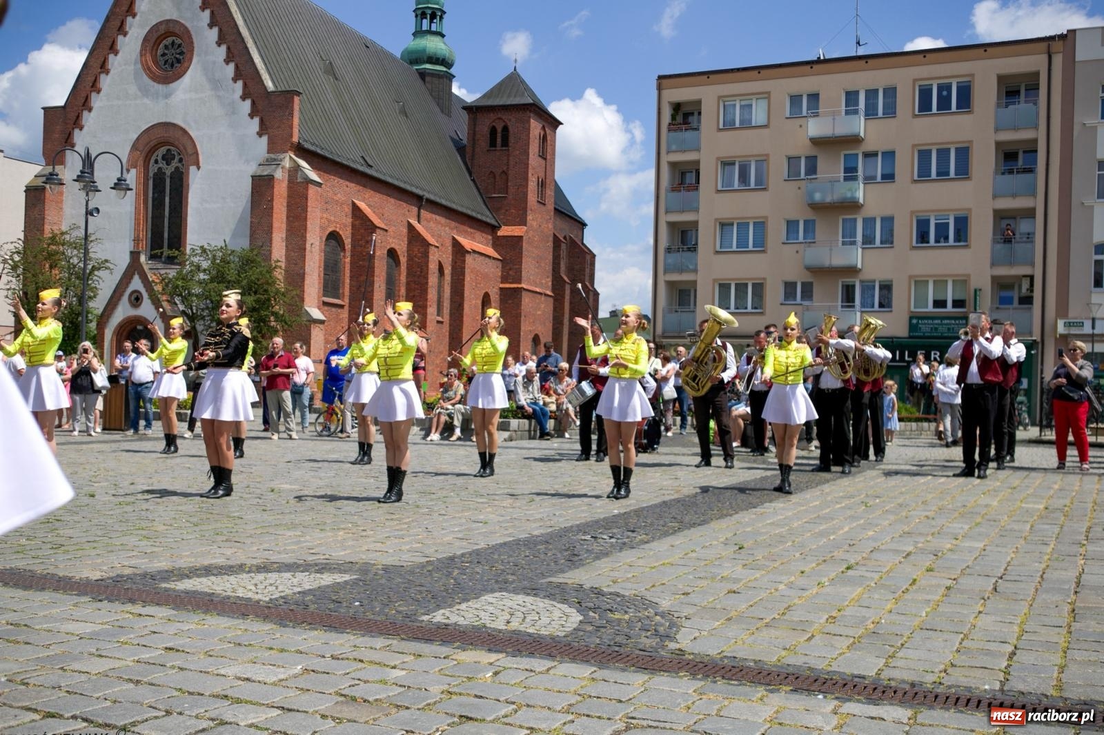 Zdjęcie w galerii na portalu naszraciborz.pl: Król Zbigniew będzie przez rok władał Raciborzem wiadomości z regionu