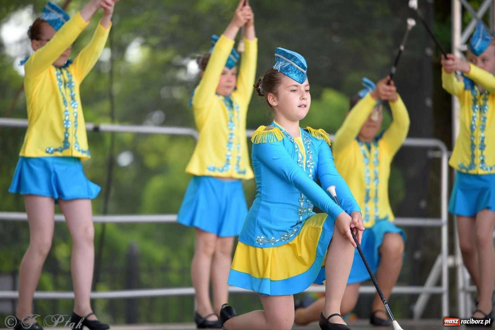Zdjęcie w galerii na portalu naszraciborz.pl: Roztańczony raciborski zamek, czyli mażoretkowy zawrót głowy [FOTO i WIDEO] wiadomości z regionu