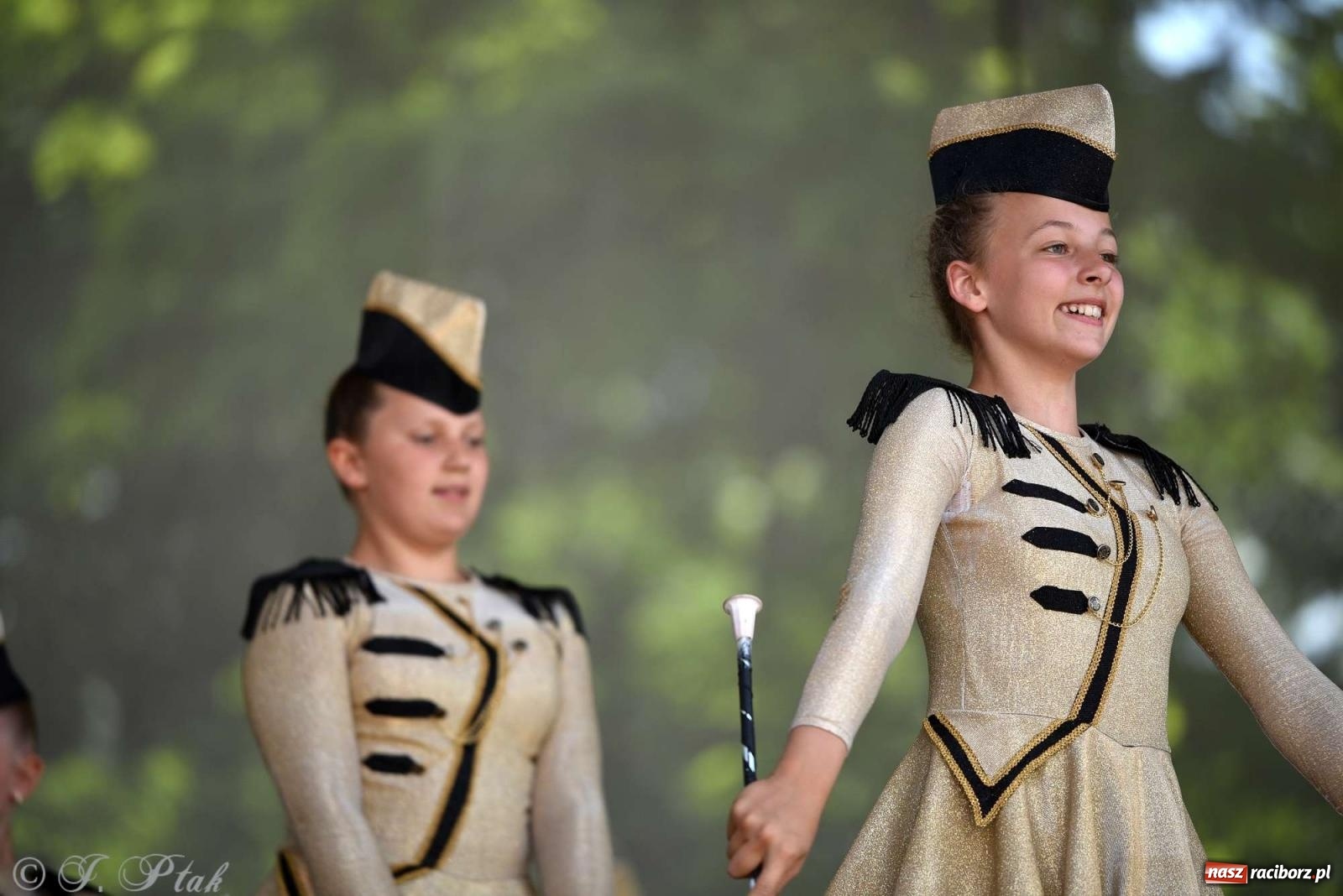 Zdjęcie w galerii na portalu naszraciborz.pl: Roztańczony raciborski zamek, czyli mażoretkowy zawrót głowy [FOTO i WIDEO] wiadomości z regionu