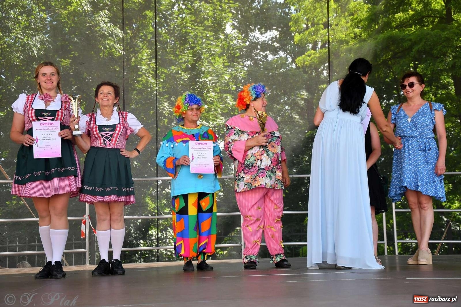 Zdjęcie w galerii na portalu naszraciborz.pl: Roztańczony raciborski zamek, czyli mażoretkowy zawrót głowy [FOTO i WIDEO] wiadomości z regionu