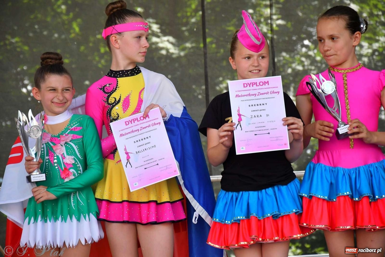 Zdjęcie w galerii na portalu naszraciborz.pl: Roztańczony raciborski zamek, czyli mażoretkowy zawrót głowy [FOTO i WIDEO] wiadomości z regionu