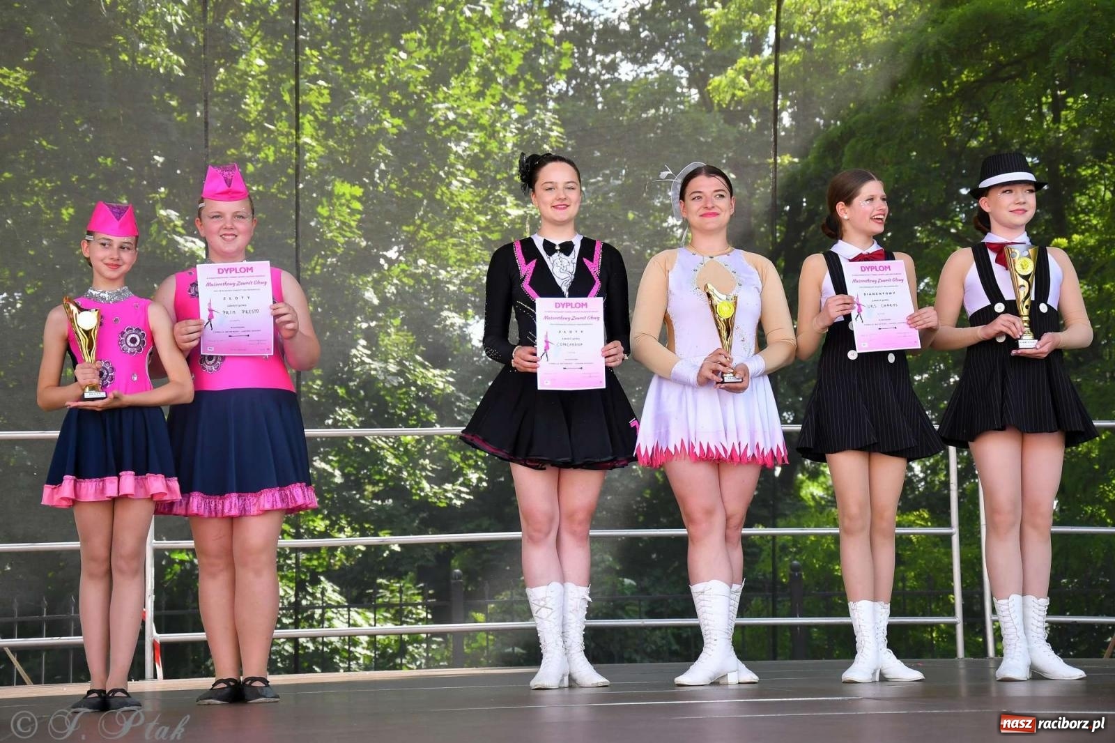 Zdjęcie w galerii na portalu naszraciborz.pl: Roztańczony raciborski zamek, czyli mażoretkowy zawrót głowy [FOTO i WIDEO] wiadomości z regionu